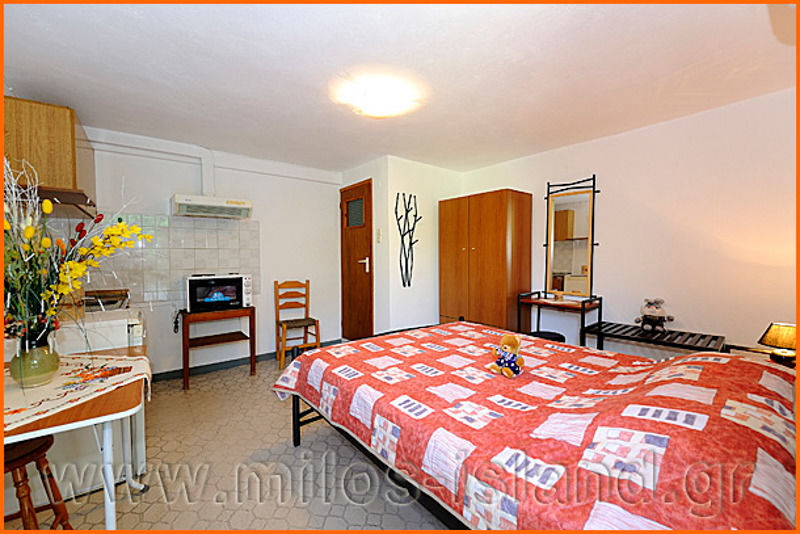 Iremia Rooms Adamantas  Exterior foto